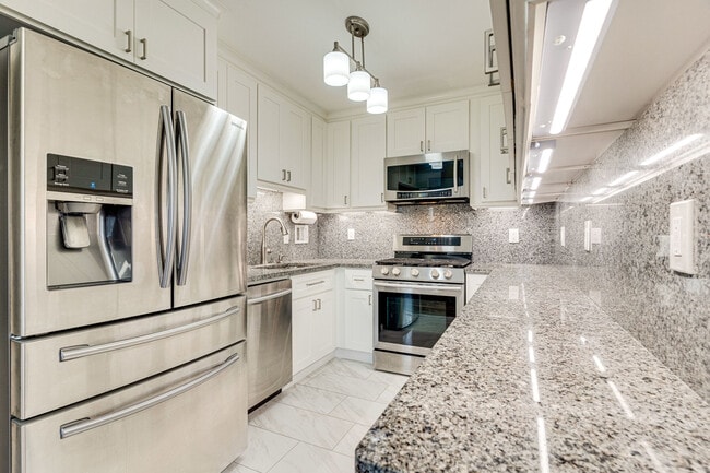 Kitchen - 6143 Leesburg Pike Apartment
