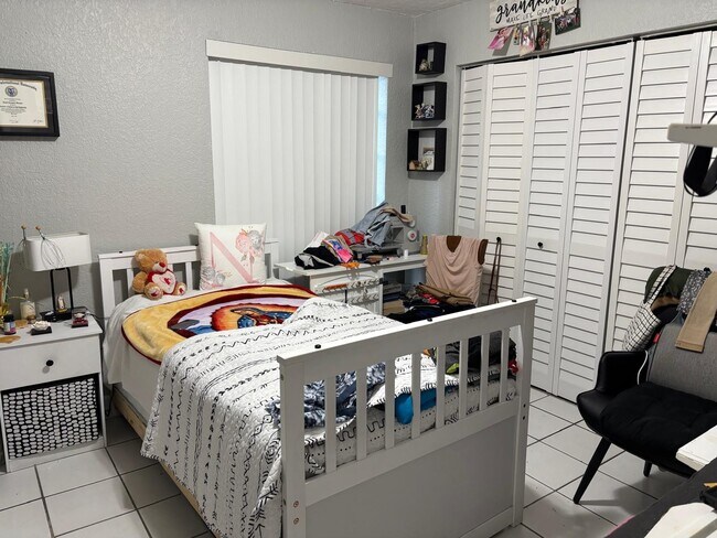 Foto del edificio - 10834 N Kendall Dr