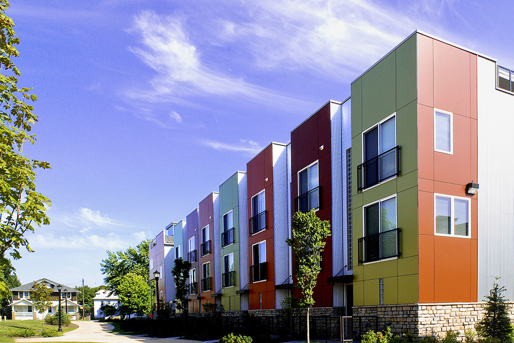 Disfrute de un agradable paseo por Penny Lane - Spicer Village Townhomes and Apartments