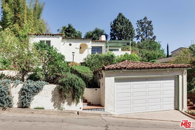 Primary Photo - 3024 Angus St
