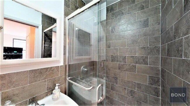 Foto del edificio - 0 bedroom in Manhattan NY 10003