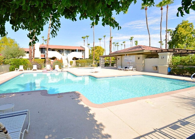 Building Photo - 351 N Hermosa Dr