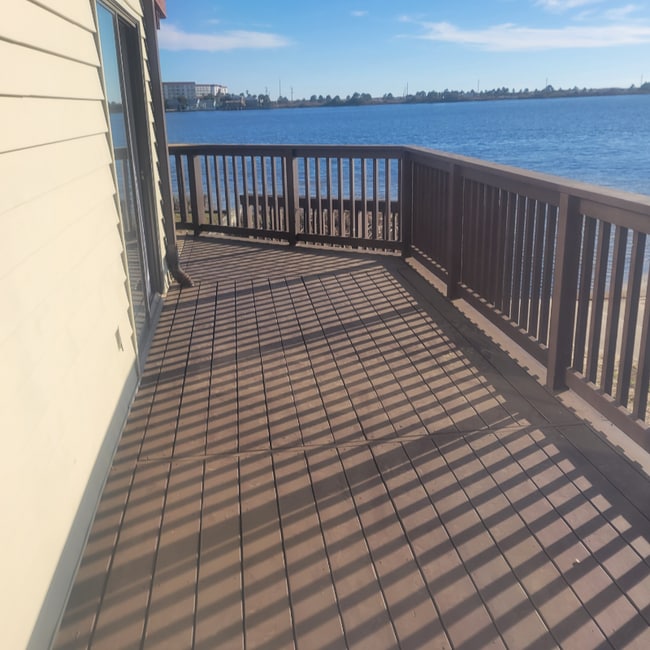Foto del edificio - 308 Miracle Strip Pkwy SW