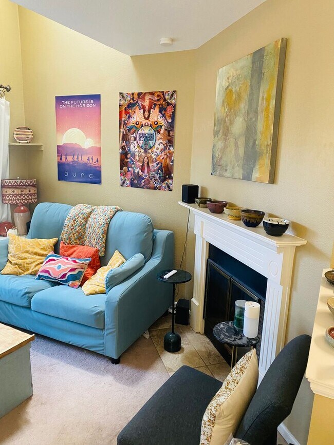 Foto del edificio - Super sunny & sweet 1 bedroom condo in the heart of Boulder