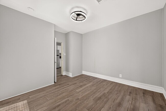 Foto del edificio - 1507 Laird St