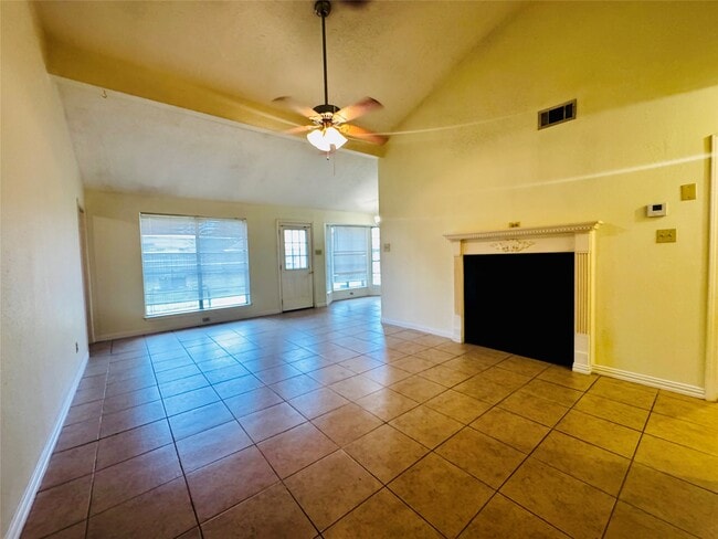 Foto del edificio - 17118 Amber Ridge Dr