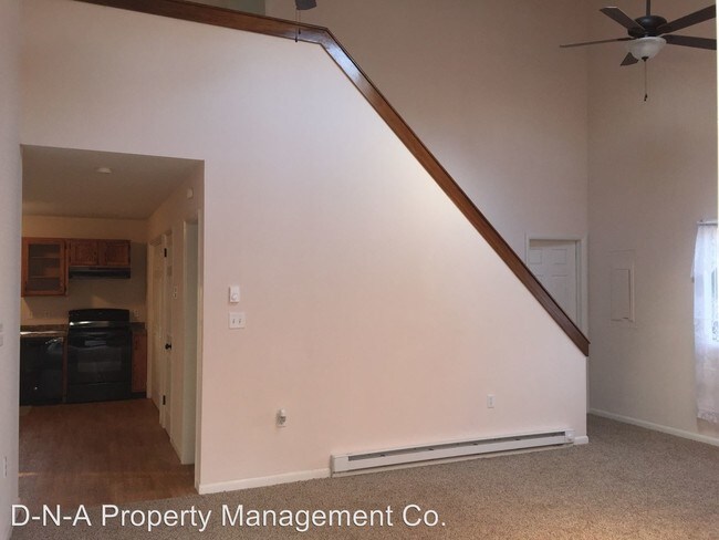 Building Photo - 8934 Deerfield Dr