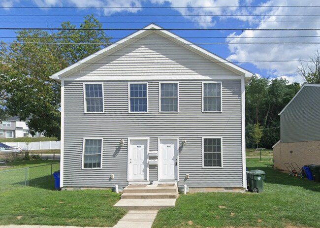Foto del edificio - 466 Mitchell Ave