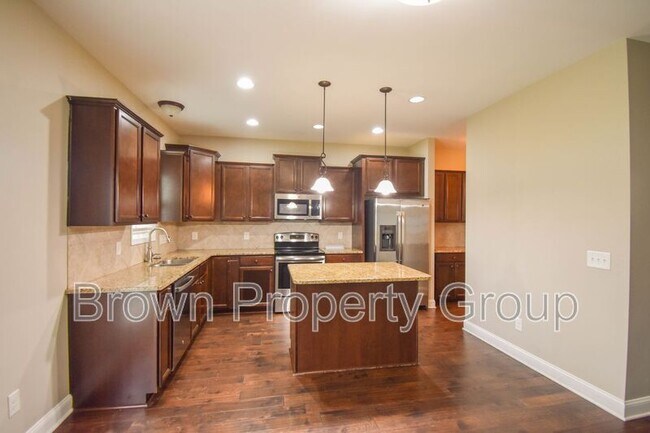 Foto del edificio - 1004 Liberty Ln