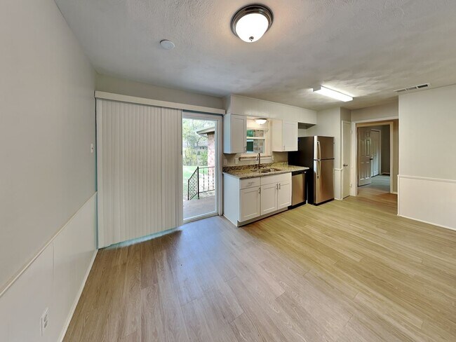 Foto del edificio - Newly Renovated 3BR/2BA Home in Dallas