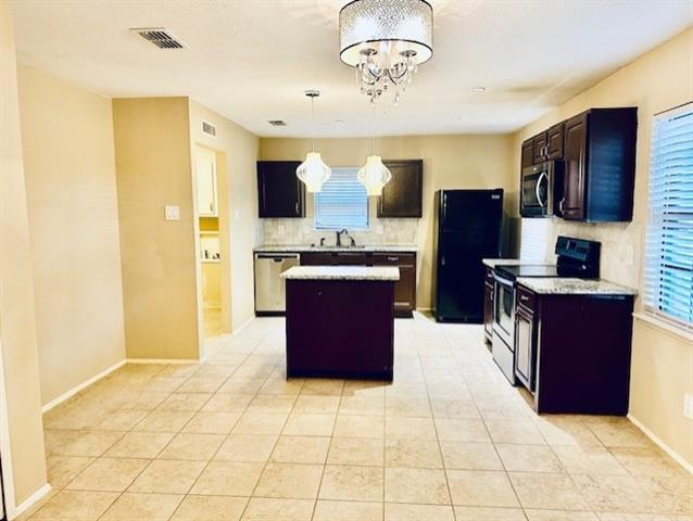 Foto del edificio - 4909 Avery Cir