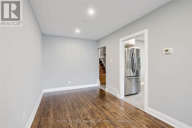 Building Photo - 2545 Padstow Crescent