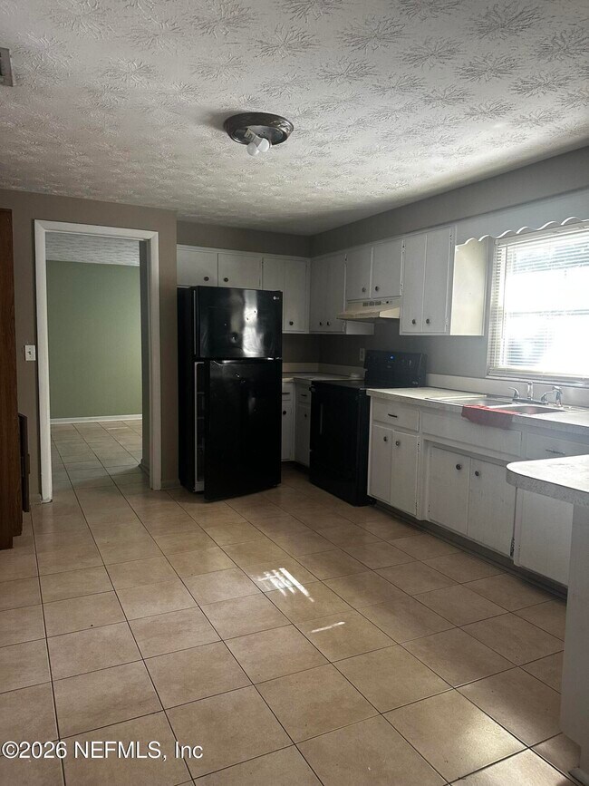 Foto del edificio - 472 Tara Ln