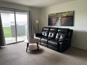 Building Photo - 2275 N Cable Rd