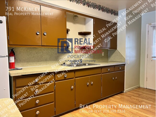 Building Photo - 791 McKinley-