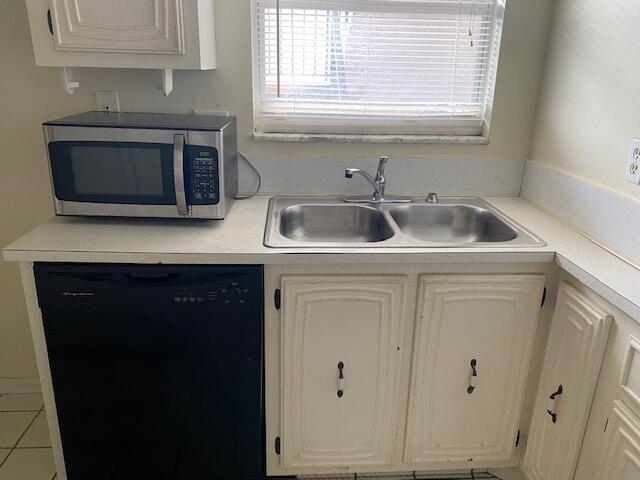 Foto del edificio - 719 Lori Dr