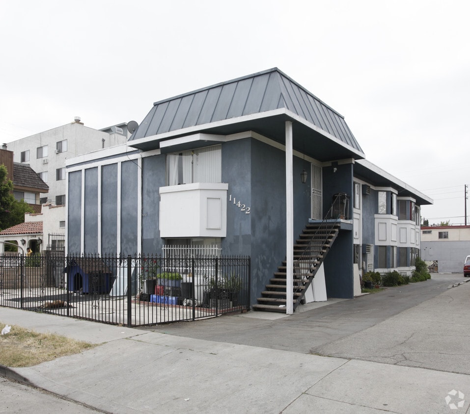 Building Photo - 11422 Emelita St