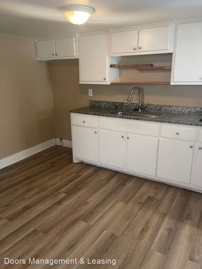 Foto del edificio - 3 br, 1 bath House - 3014 Duke Street