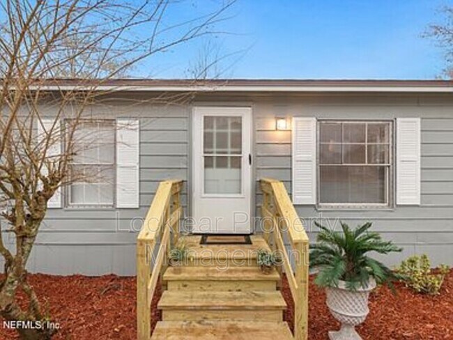 Building Photo - 7811 Club Duclay Dr