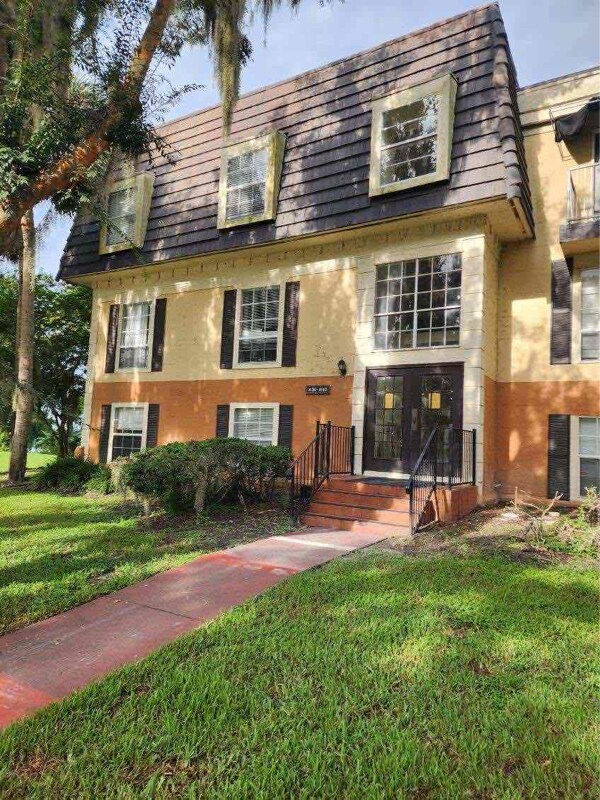 4136 Versailles Dr, Orlando, FL 32808 Condo for Rent in Orlando, FL