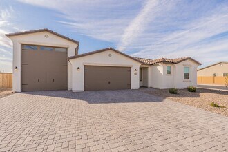 Building Photo - 22268 N Risa Dr