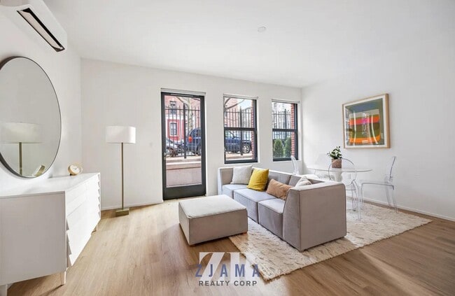 Building Photo - 955 Sterling Pl