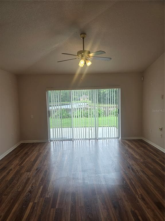 Foto del edificio - 31125 Hannigan Pl