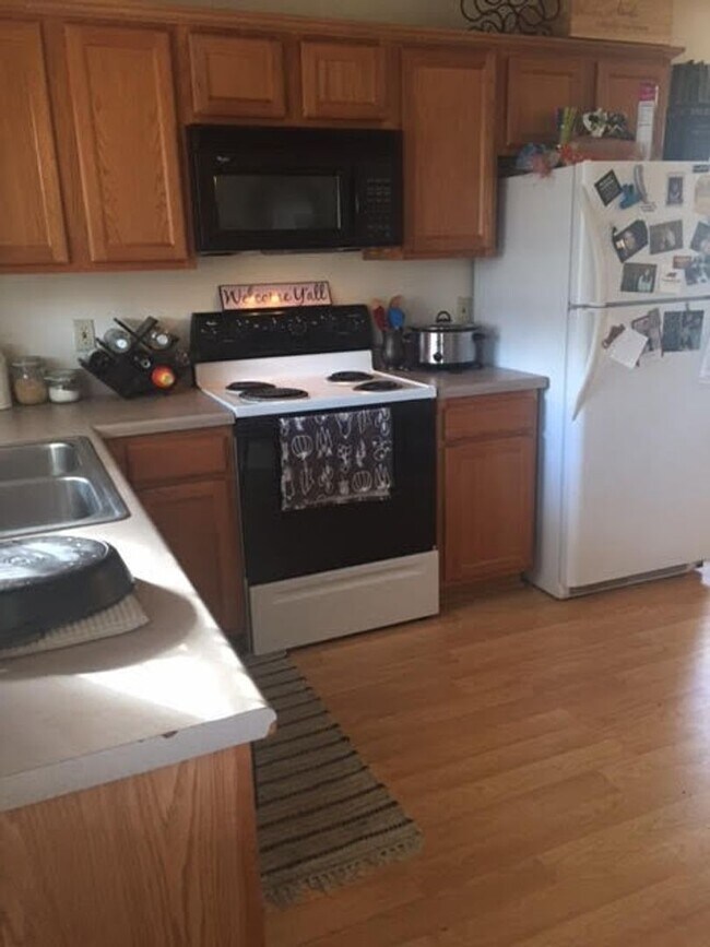 Foto del edificio - Taleeda 444-446