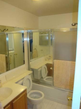 Building Photo - 9502 Treyford Terrace