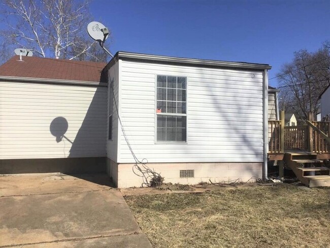 Building Photo - 9126 Loganberry Ln
