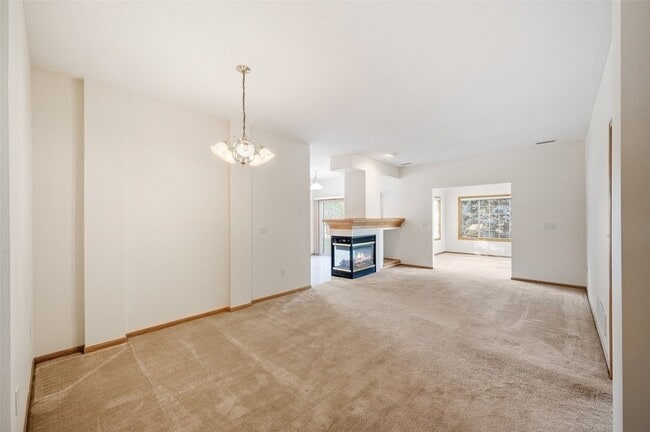 Foto del edificio - 5221 Village Run Ave