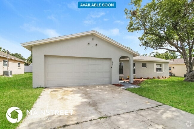 Building Photo - 216 Lochmond Dr