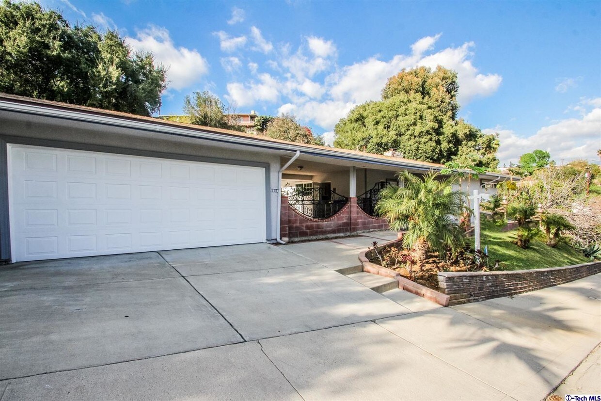 51 Houses Available for Rent in Glendale, CA