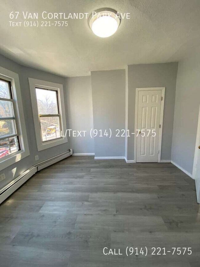 Building Photo - 67 Van Cortlandt Park Ave