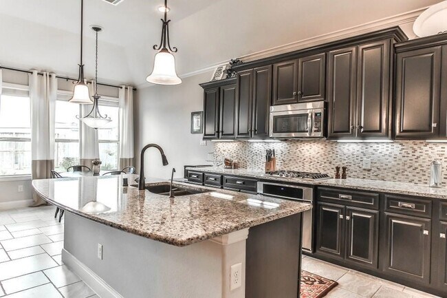 Foto del edificio - 5315 Little Creek Ct