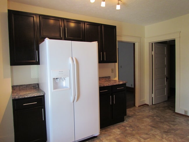 Foto del edificio - 225 E Findlay St