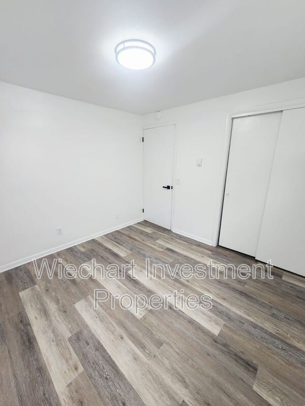 Foto del edificio - 616 S Clay St