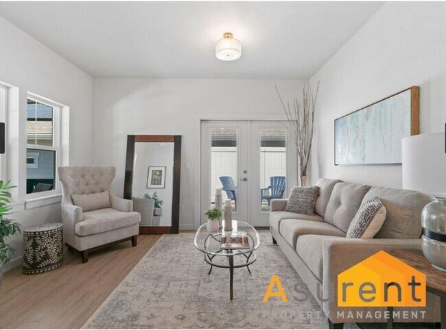 Foto del edificio - Newer Ashland Home Coming Available Soon!