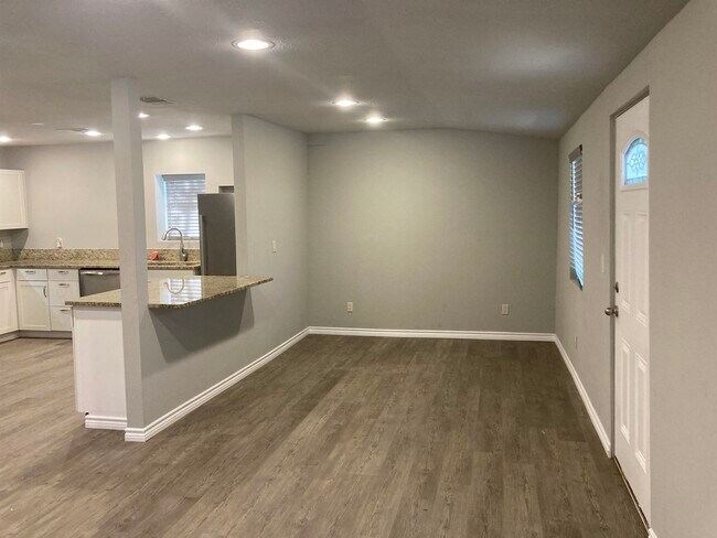 Building Photo - 1506 Arrow Head Trail