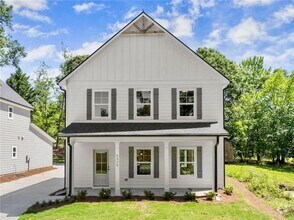 Building Photo - 5220 Chattahoochee St