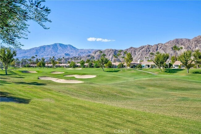 Foto del edificio - 54829 Oak-Hill