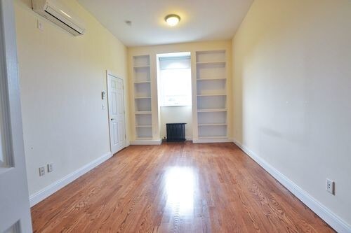 Foto del edificio - 45 8th Ave