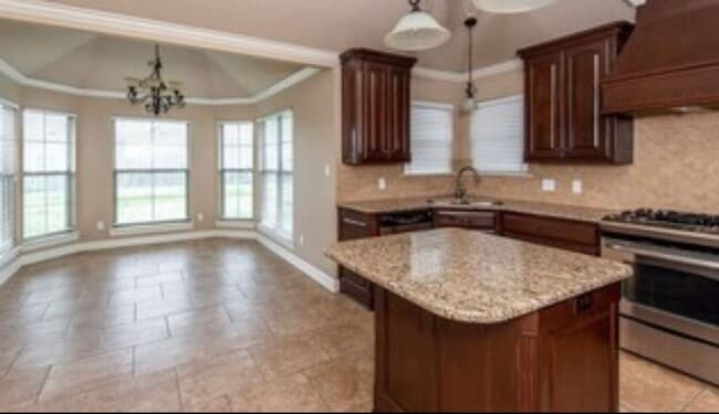 Foto del edificio - Charming 3-Bedroom Rental in Tiburon