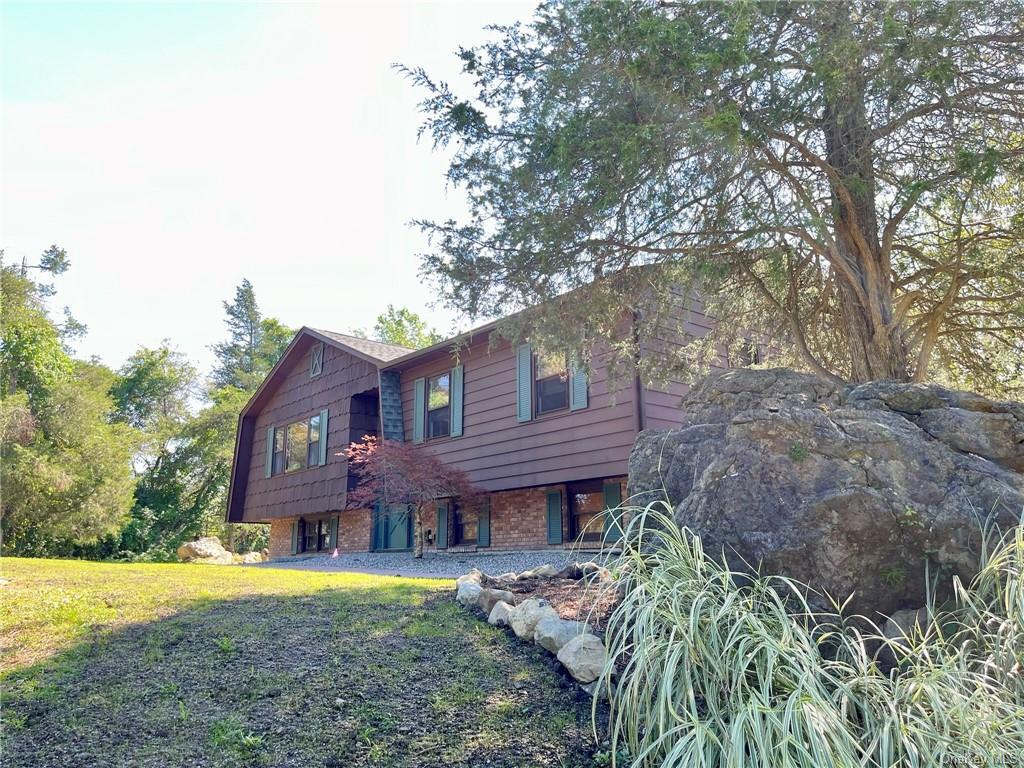 Primary Photo - 47 Onderdonk Rd