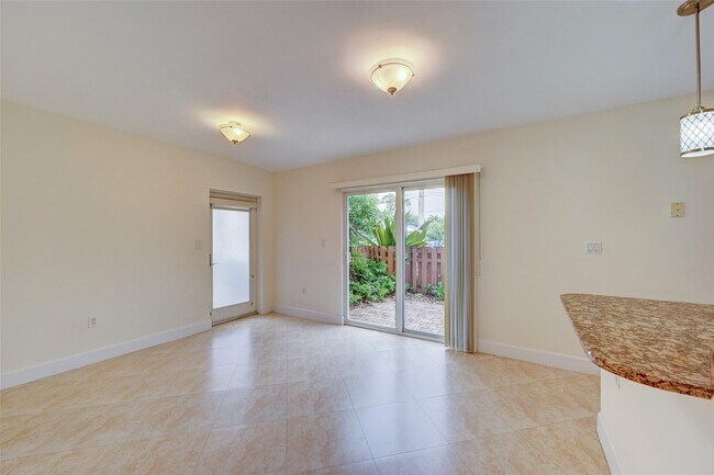 Foto del edificio - 410 SW 15th St