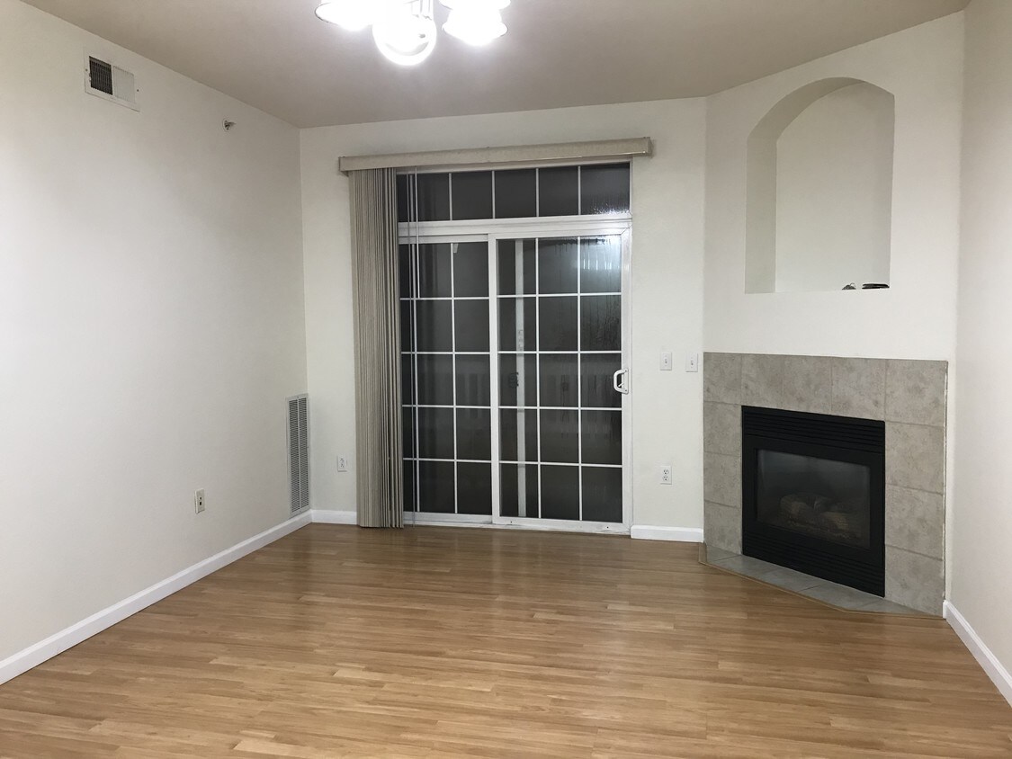 7440 S Blackhawk St, Centennial, CO 80112 Condo for Rent in