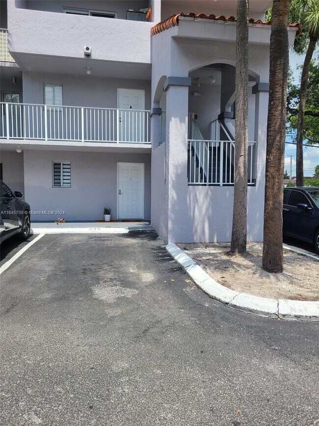 Foto del edificio - 2780 W 76th St