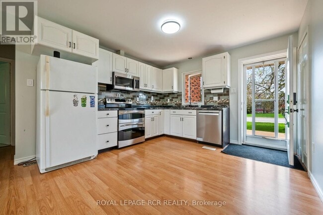 Building Photo - 90 Townline
