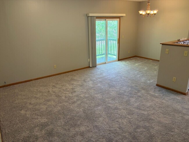 Foto del edificio - 3 Bedroom 3.5 Bath Townhouse