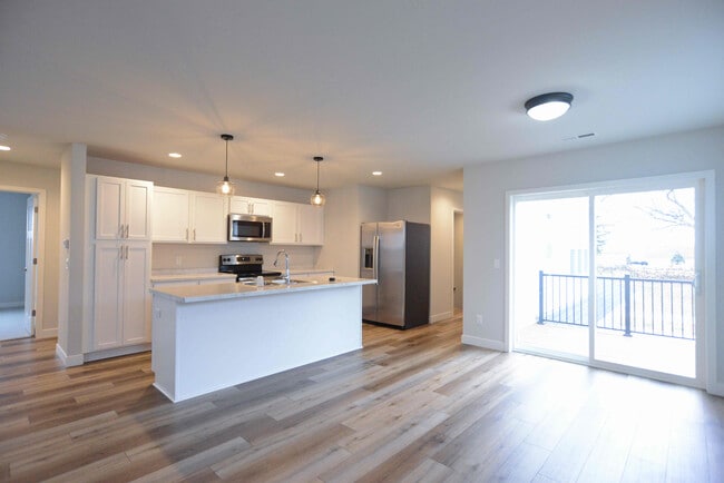 Building Photo - 4829 Suelo Rd